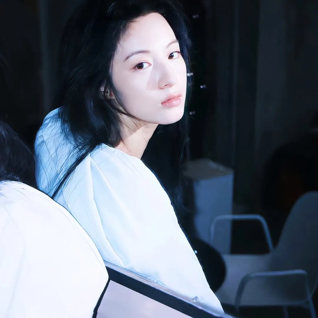 鸟,孤儿和愚人